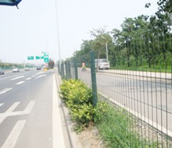 西宁市公路护栏网使用案例